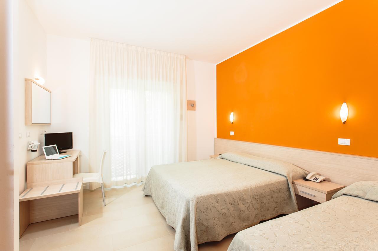 Hotel Villa Ombrosa Milano Marittima Esterno foto