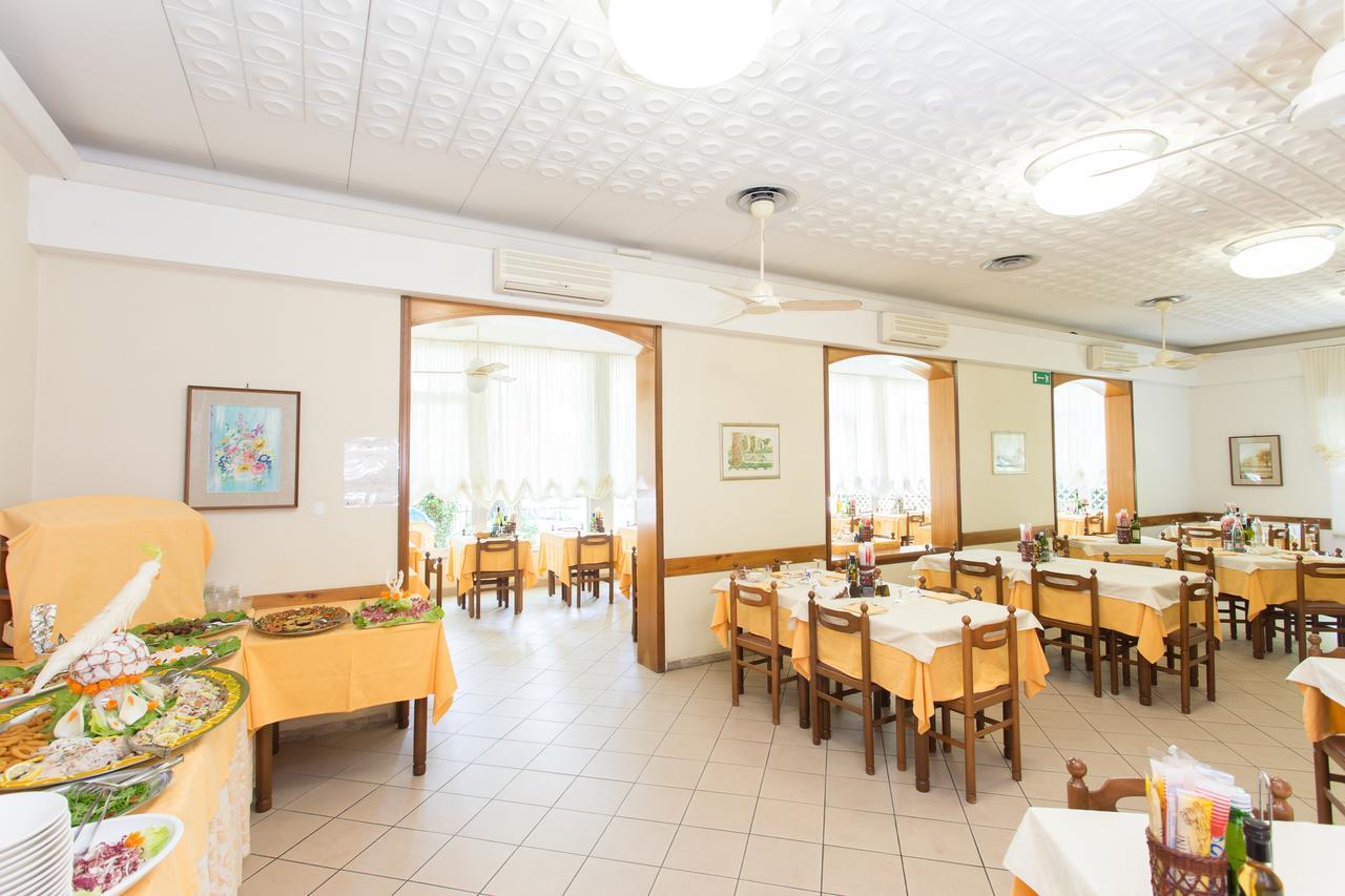 Hotel Villa Ombrosa Milano Marittima Esterno foto