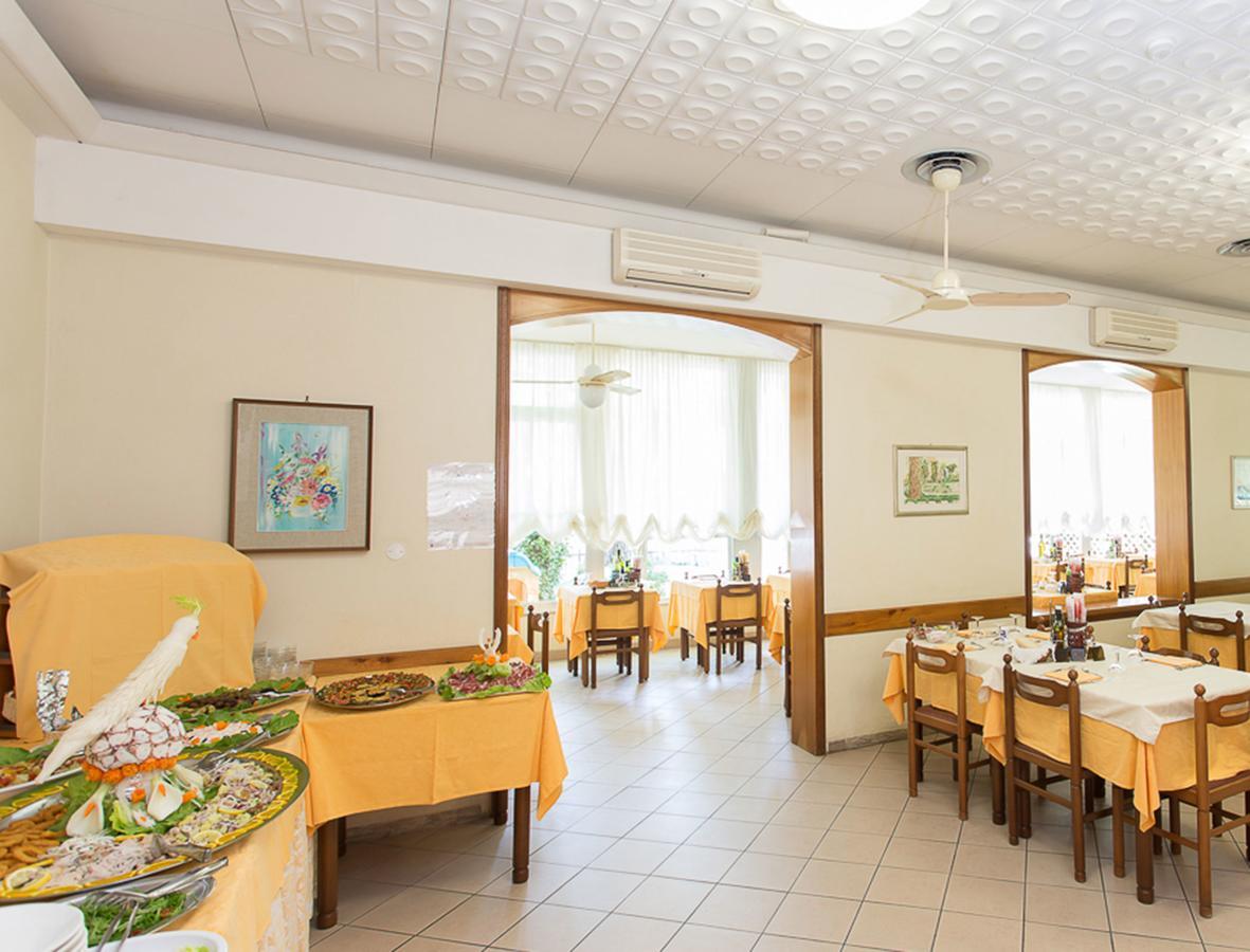 Hotel Villa Ombrosa Milano Marittima Esterno foto
